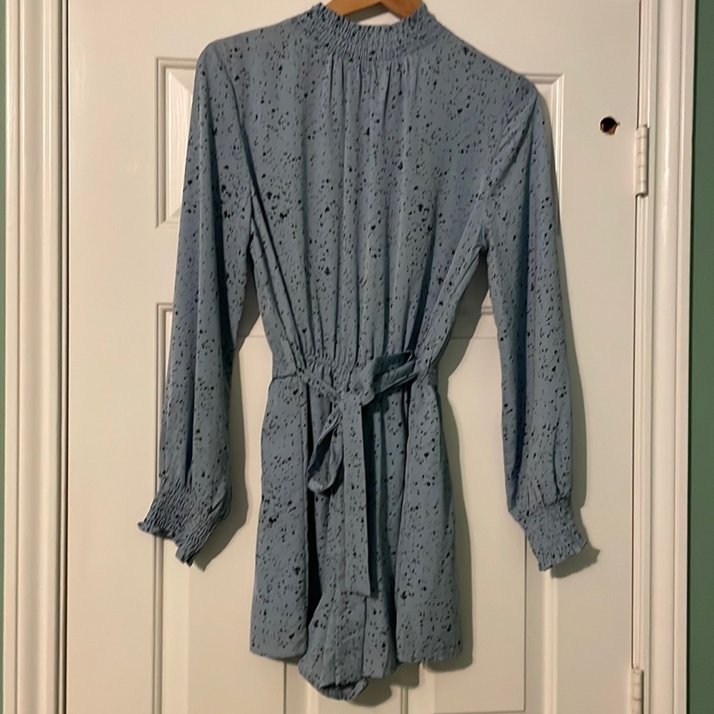 Long sleeve romper. Baby blue with navy/black splatter